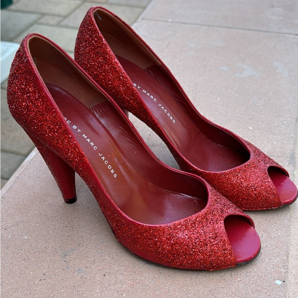 Wizard of oz Dorothy red glitter heels cosplay Marc Jacob’s peep toe kitten heel